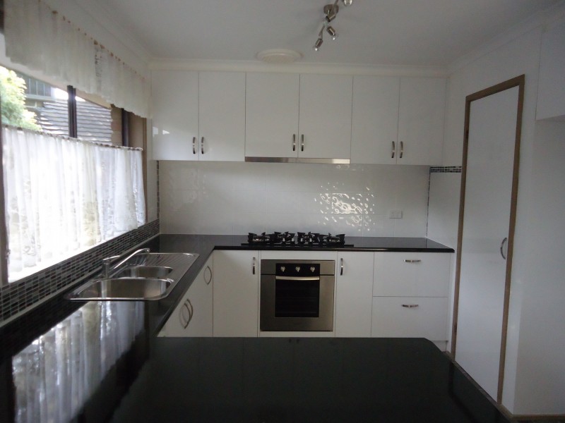 8 Greenhill Rise, Hampton Park VIC 3976