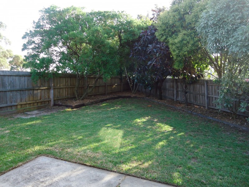 8 Greenhill Rise, Hampton Park VIC 3976