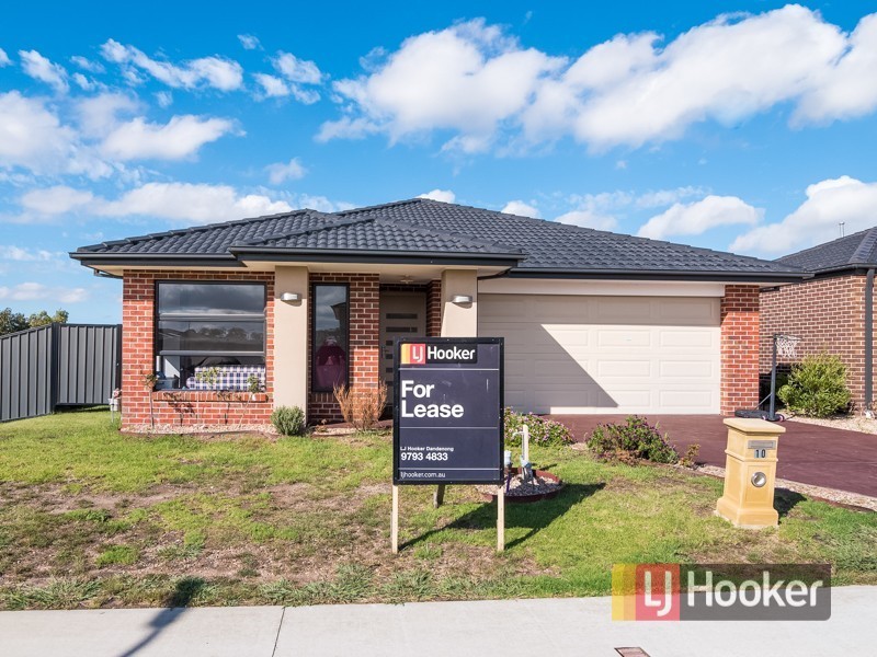 10 Featherbrook Circuit, Cranbourne North VIC 3977