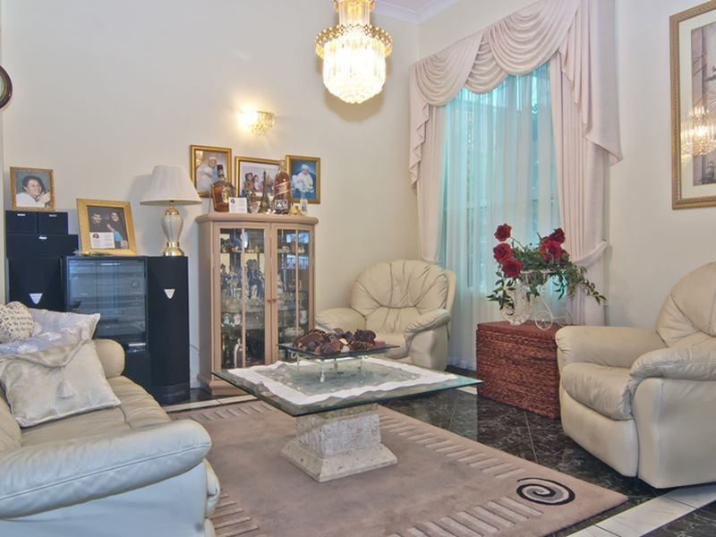 66 Lawson Way, Endeavour Hills VIC 3802