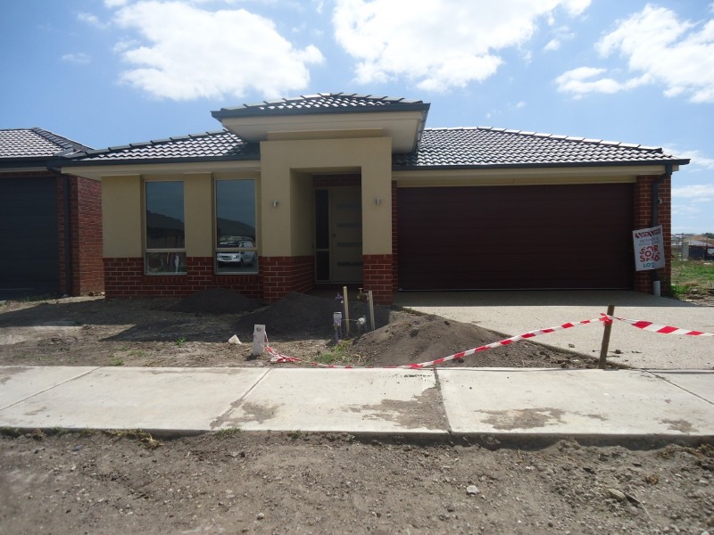 Lot 305 Featherdown Way, Clyde North VIC 3978