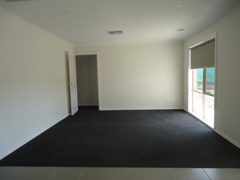 Lot 305 Featherdown Way, Clyde North VIC 3978