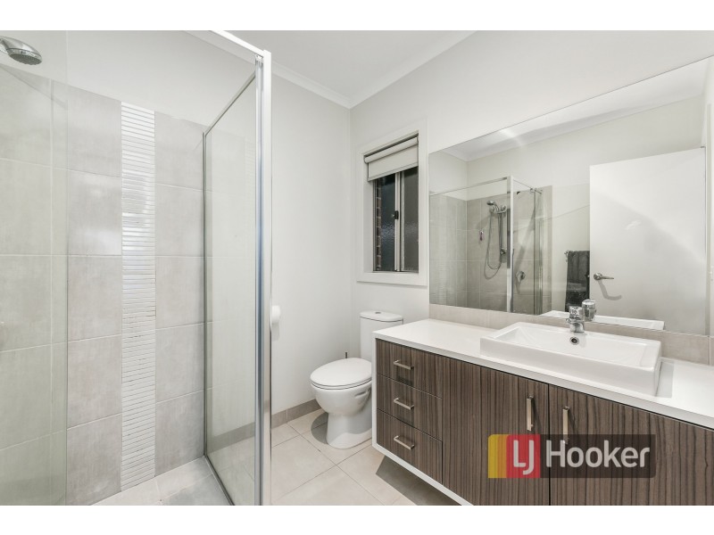 4 Cadillac Street, Cranbourne East VIC 3977