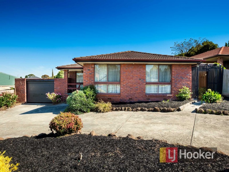 69 Matthew Flinders Avenue, Endeavour Hills VIC 3802