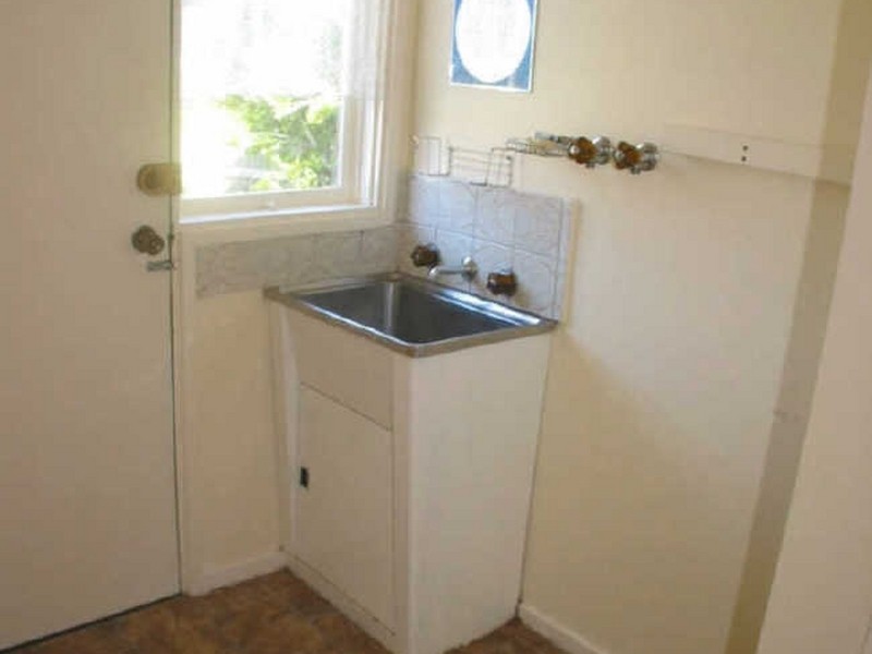 2/41 Gerard Street, Dandenong VIC 3175