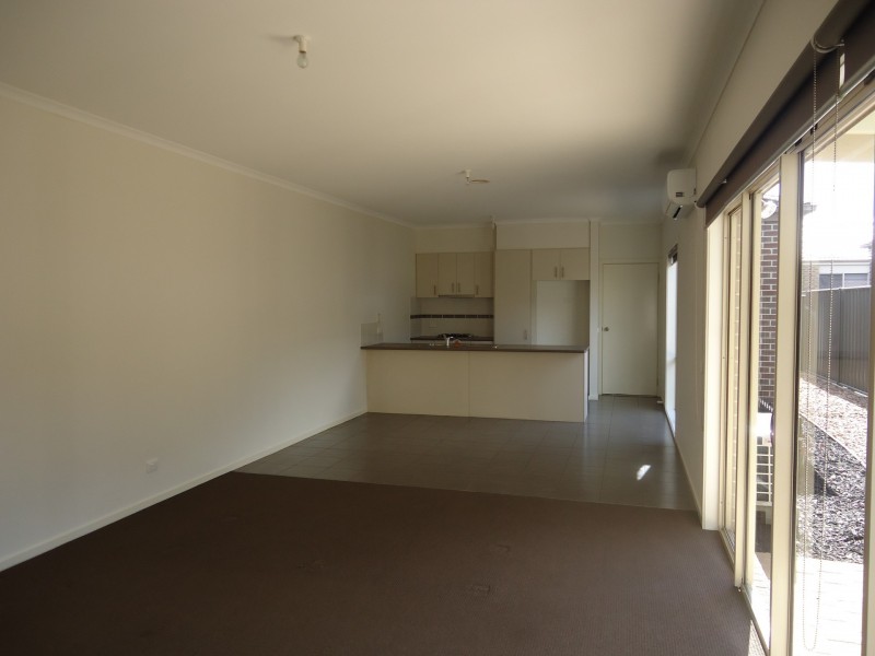 78 Sabel Drive, Cranbourne North VIC 3977