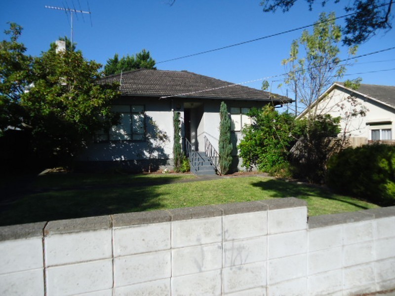 18 Tristania Street, Doveton VIC 3177