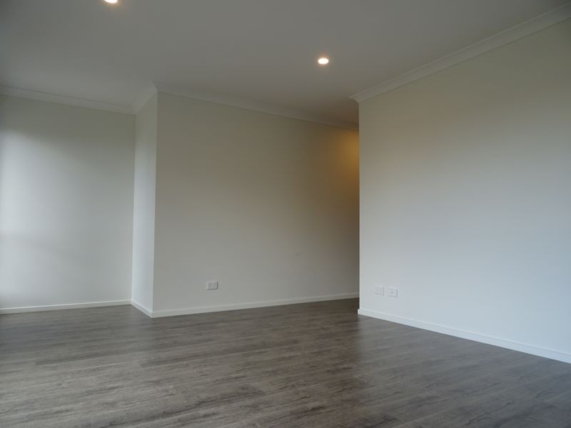 57 Botanic Drive, Pakenham VIC 3810