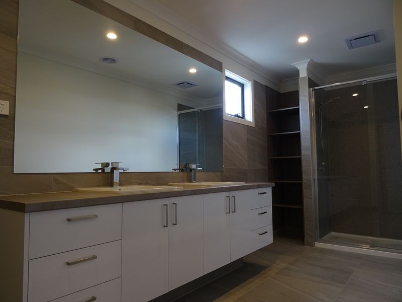 57 Botanic Drive, Pakenham VIC 3810