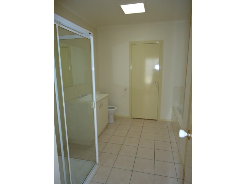 Unit 13/96 Botanical Grove, Doveton VIC 3177