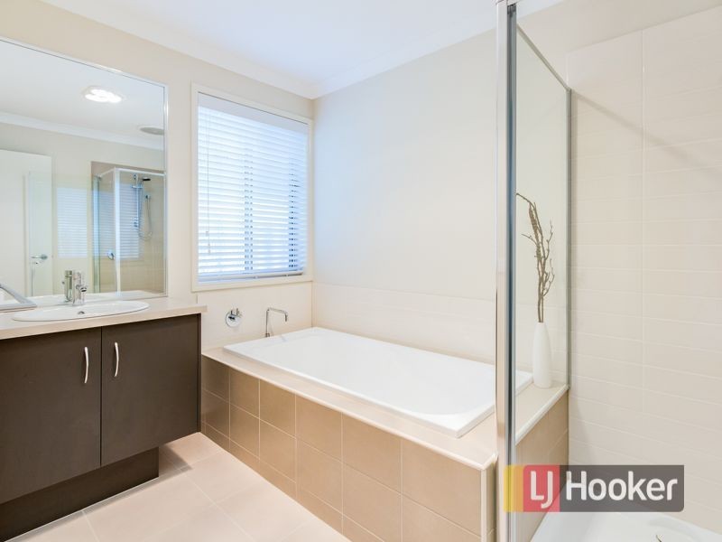 9 Stefan Drive, Berwick VIC 3806