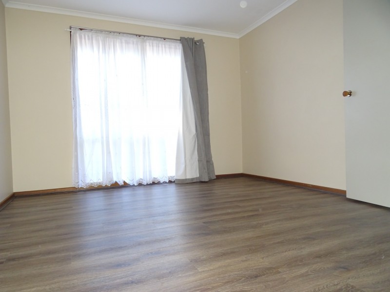 2/41 David Collins Drive, Endeavour Hills VIC 3802