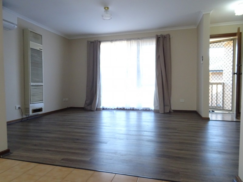 2/41 David Collins Drive, Endeavour Hills VIC 3802