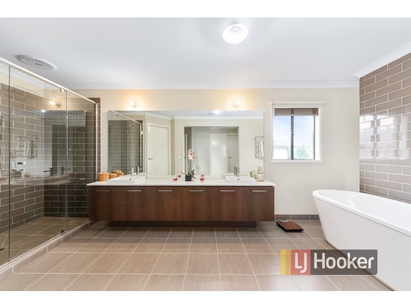 4 Allington Avenue, Keysborough VIC 3173