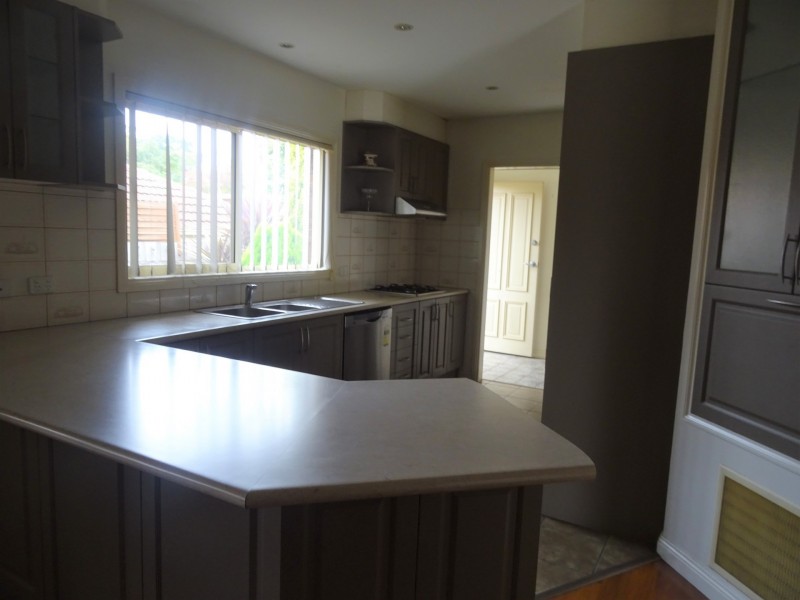 Unit 2/18 Rhoden Grove, Eumemmerring VIC 3177