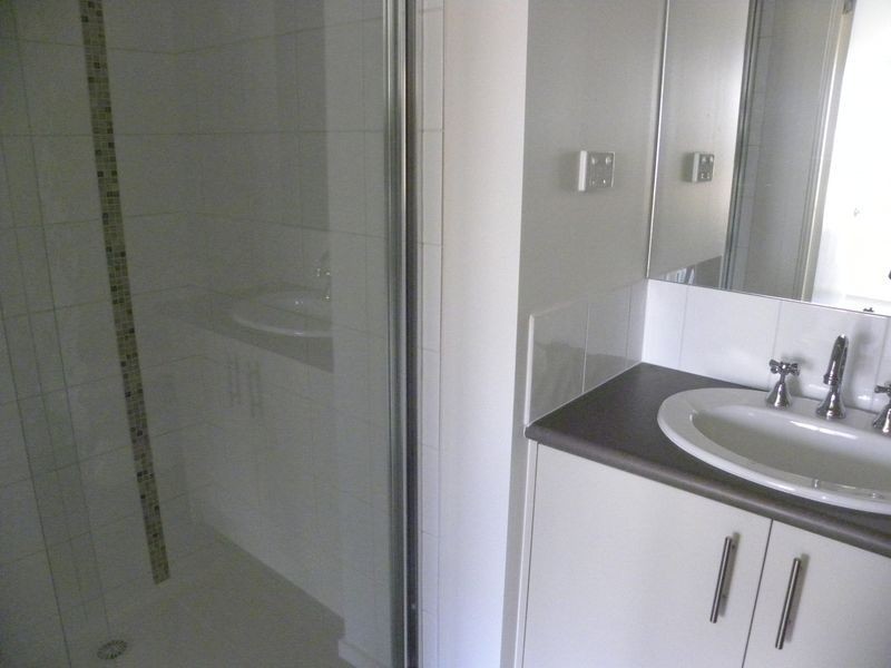 84 Sabel Drive, Cranbourne North VIC 3977