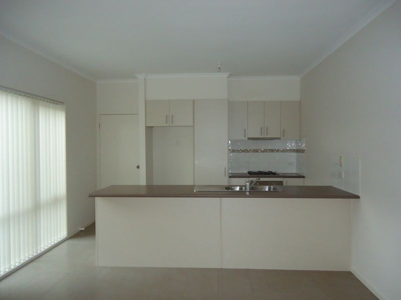 84 Sabel Drive, Cranbourne North VIC 3977