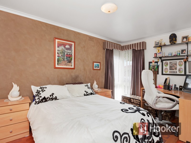 6 Crossdale Rise, Endeavour Hills VIC 3802