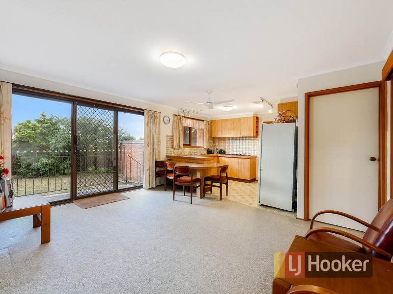 6 Avenel Place, Endeavour Hills VIC 3802