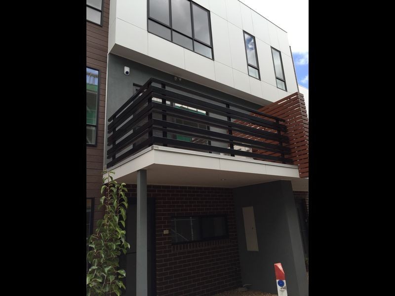 10/6 Huckson Street, Dandenong South VIC 3175