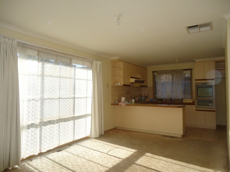 Unit 2/46 Arthur Phillip Drive, Endeavour Hills VIC 3802