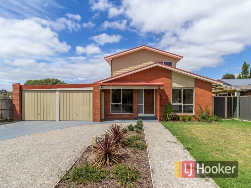 64 David Collins Drive, Endeavour Hills VIC 3802