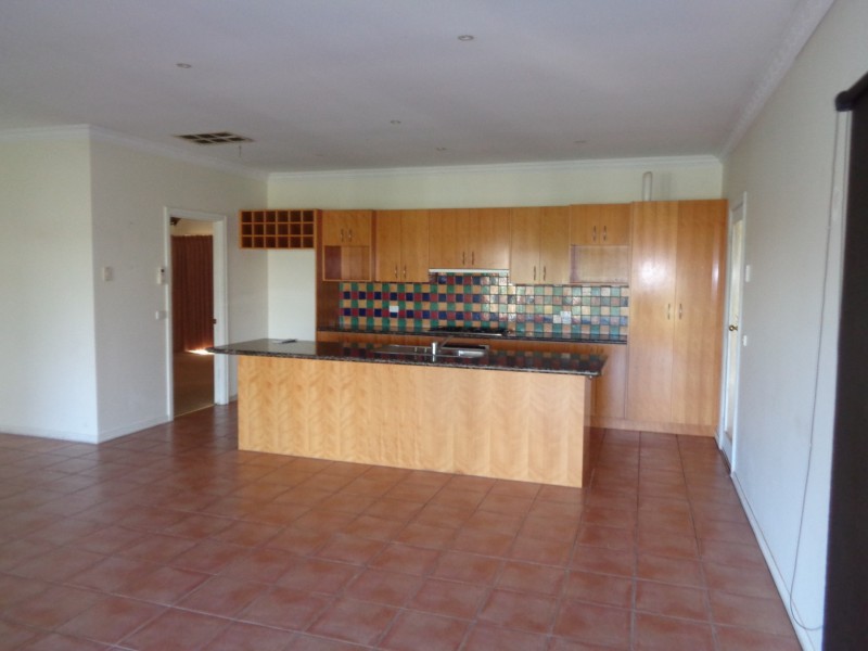 235 Clyde-Five Ways Road, Clyde VIC 3978