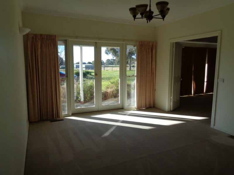 235 Clyde-Five Ways Road, Clyde VIC 3978