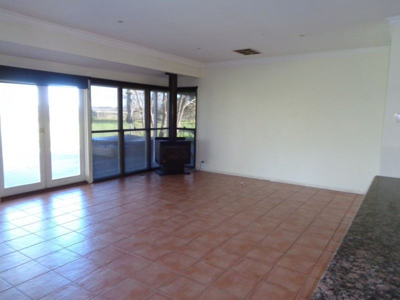 235 Clyde-Five Ways Road, Clyde VIC 3978