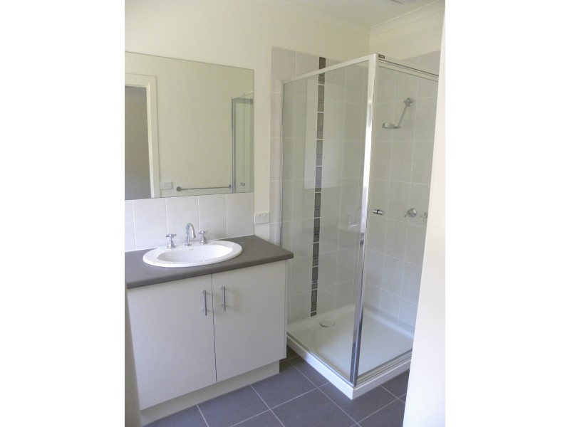 20 Hawkseye Way, Cranbourne East VIC 3977