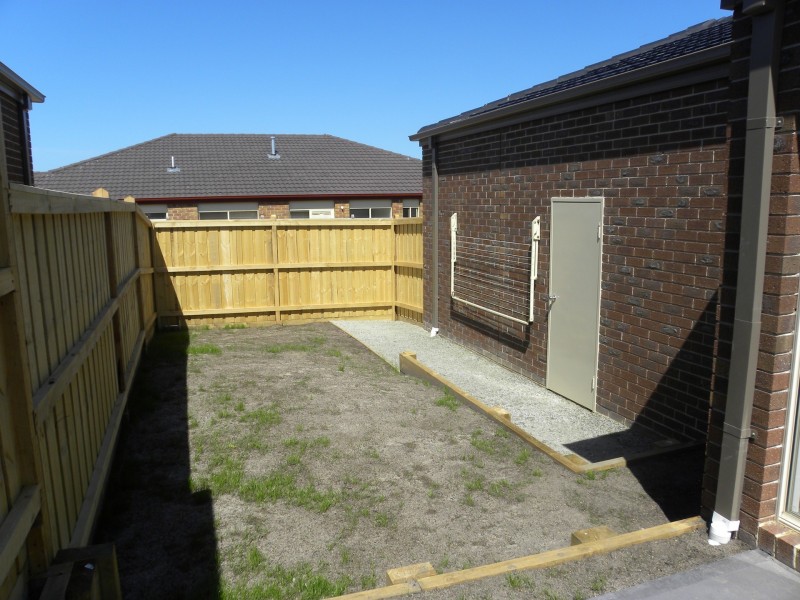 20 Hawkseye Way, Cranbourne East VIC 3977