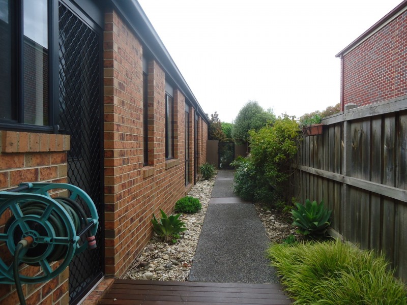 48 The Springs Close, Narre Warren South VIC 3805