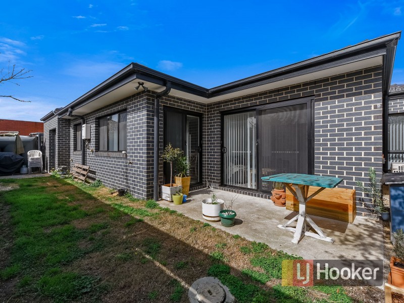 2/19 Gretana Street, Dandenong VIC 3175