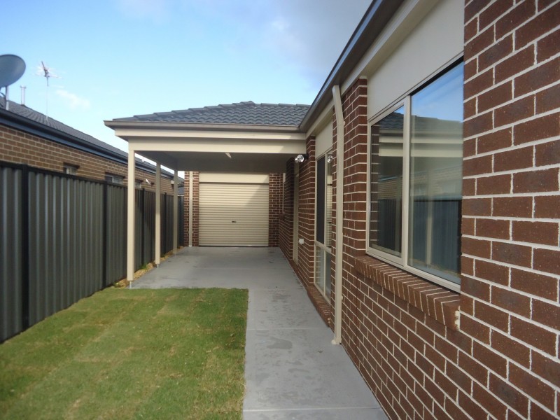 57 Serene Way, Clyde North VIC 3978