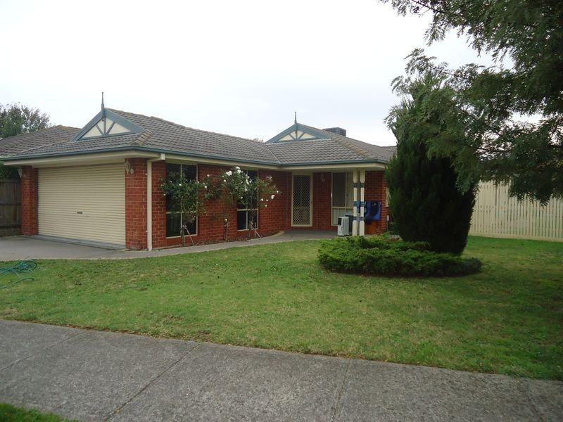 49 Edgbaston Circuit, Berwick VIC 3806