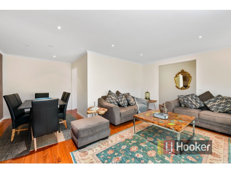 22 Kinkead Crescent, Endeavour Hills VIC 3802