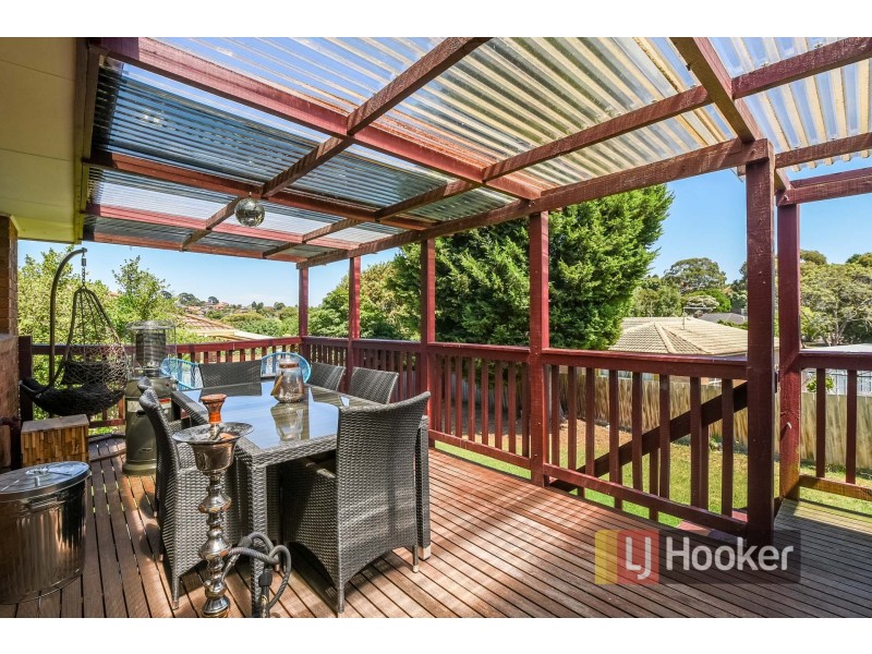 22 Kinkead Crescent, Endeavour Hills VIC 3802