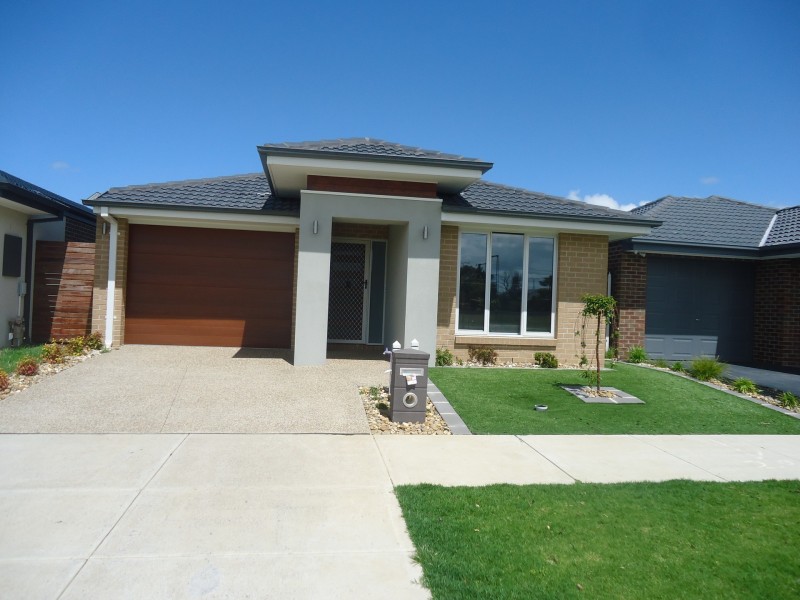 15 Norma Crescent, Officer VIC 3809