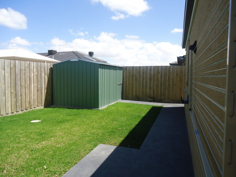 15 Norma Crescent, Officer VIC 3809