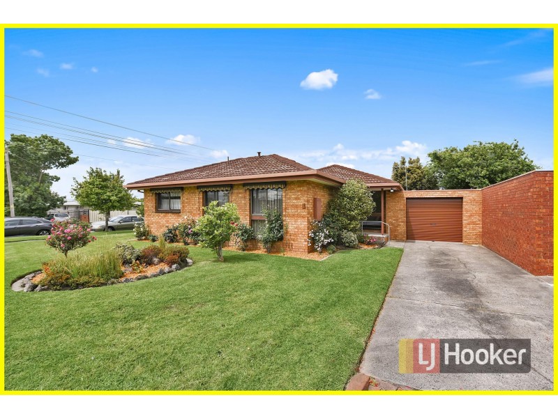 Unit 1/160 Gladstone Road, Dandenong North VIC 3175