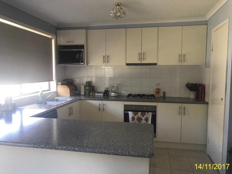 30 Lauren Drive, Hampton Park VIC 3976