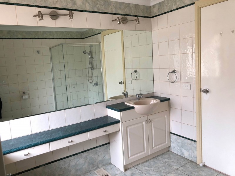 95 John Fawkner Drive, Endeavour Hills VIC 3802