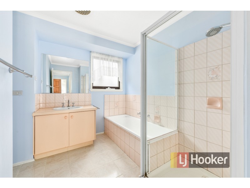 30 Lauren Drive, Hampton Park VIC 3976