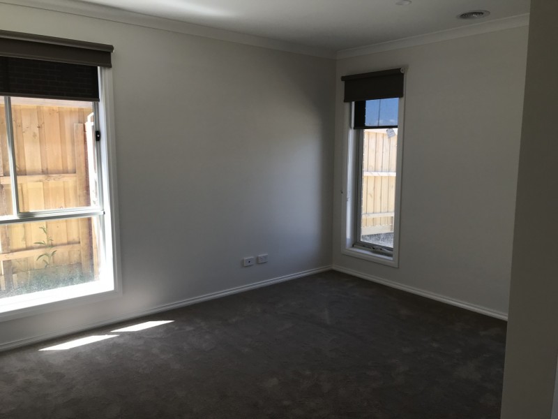 LOT 720/NO3 Hutt Road, Clyde North VIC 3978