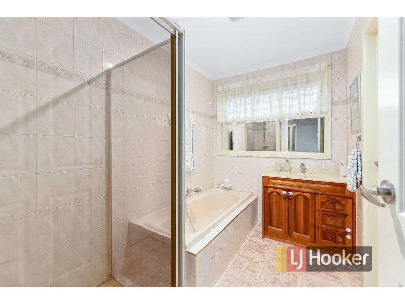 40 De Villiers Drive, Dandenong VIC 3175