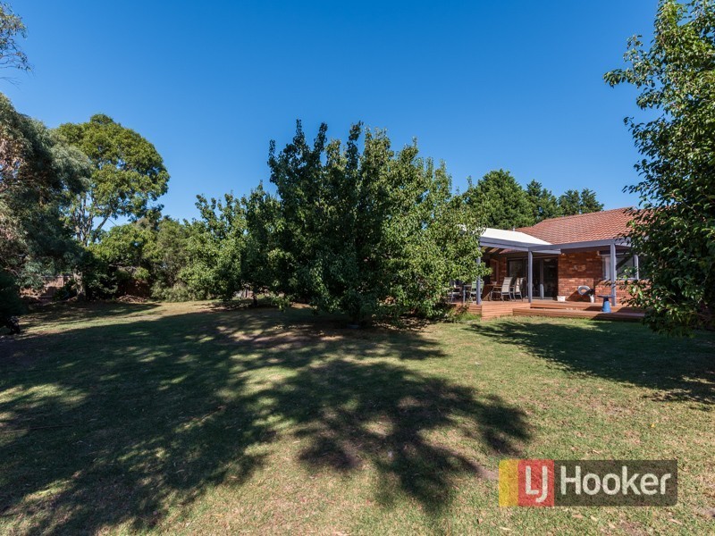 68-70 Kennington Park Drive, Endeavour Hills VIC 3802