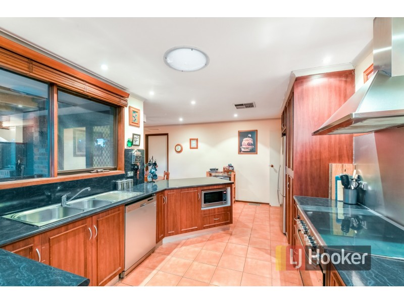 1 Sydney Parkinson Avenue, Endeavour Hills VIC 3802