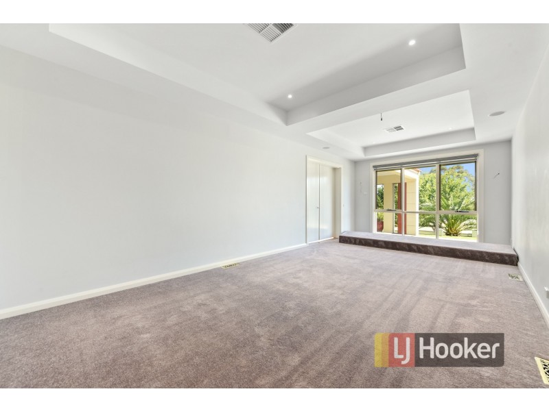 6-8 Cranston Close, Narre Warren North VIC 3804