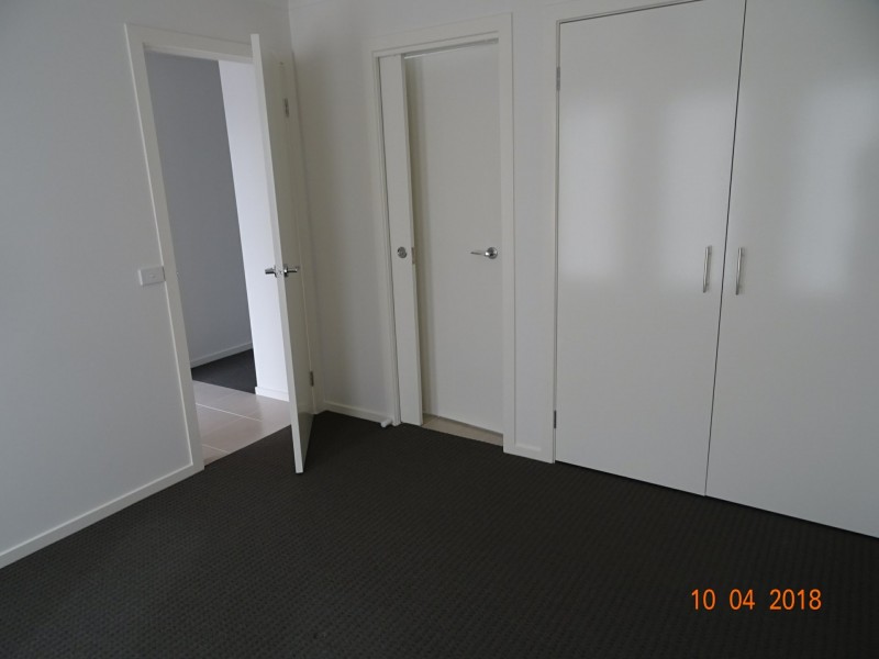 17 Renlik Circuit, Cranbourne VIC 3977