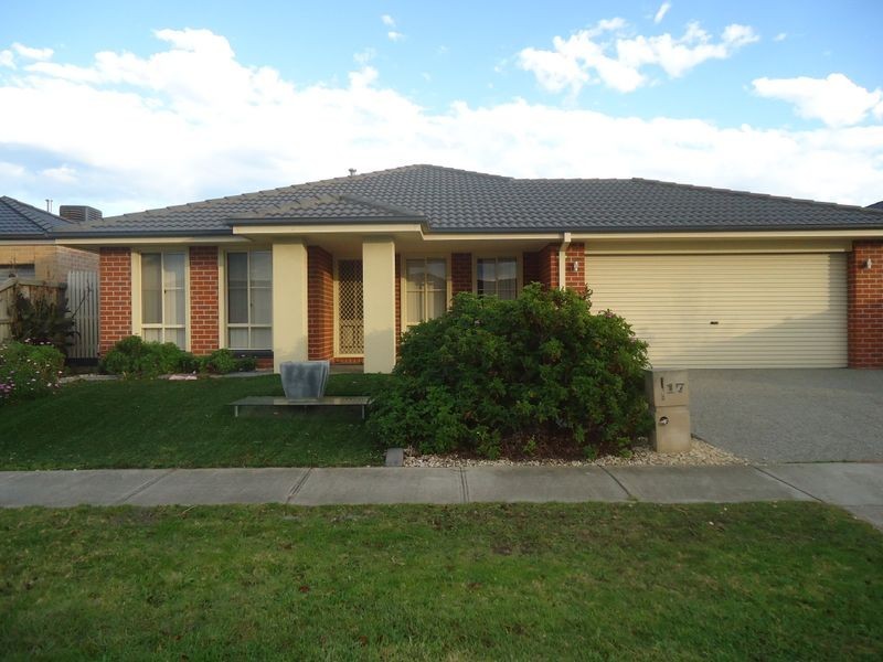 17 Black Caeser Drive, Cranbourne East VIC 3977